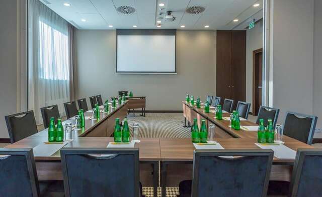 Отель Hilton Garden Inn Krakow Airport Краков-39